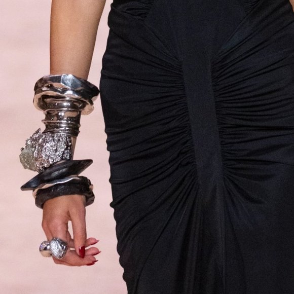 Solid Silver Plated 6mm Bangle Bracelet - Picture 2 of 3